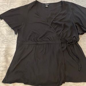 Torrid wrap shirt with flutter sleeves, black, sz 2